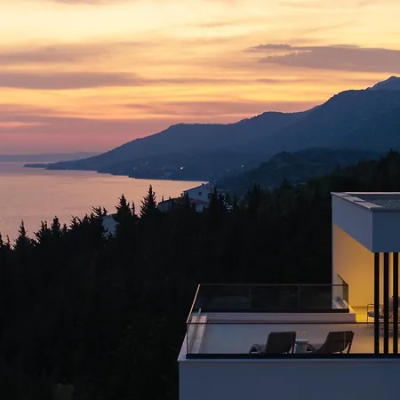Malu With Heated Pool & Jacuzzi Villa