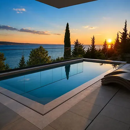 Malu With Heated Pool & Jacuzzi Starigrad-Paklenica