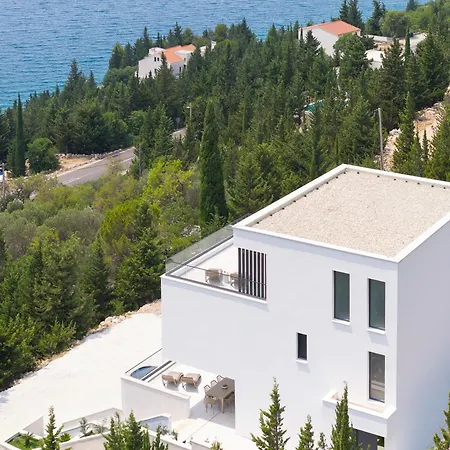Malu With Heated Pool & Jacuzzi * Starigrad-Paklenica