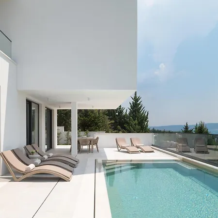 Malu With Heated Pool & Jacuzzi * Starigrad Paklenica
