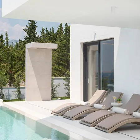Villa Malu With Heated Pool & Jacuzzi