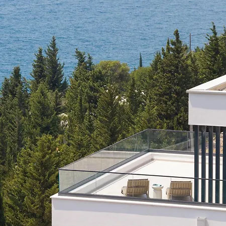 Malu With Heated Pool & Jacuzzi Villa *