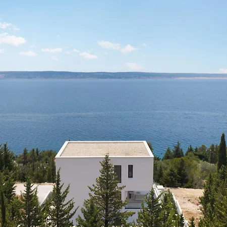 Malu With Heated Pool & Jacuzzi