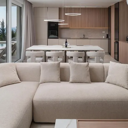 Villa Malu With Heated Pool & Jacuzzi