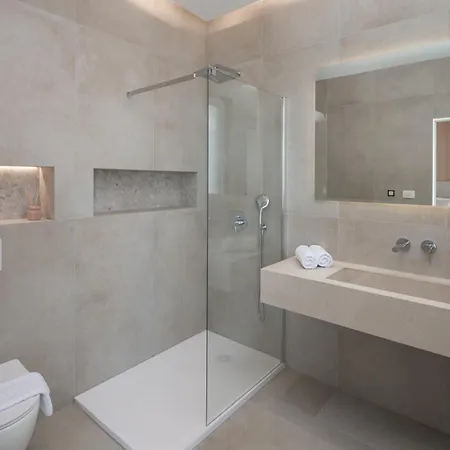 Malu With Heated Pool & Jacuzzi Villa *